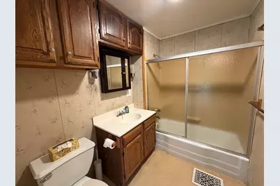 23 Phillips St, Greenfield, MA 01301 - Photo 17