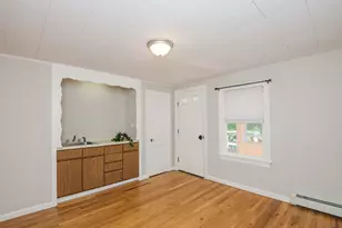 4 Pleasant St, Ipswich, MA 01938 - Photo 35