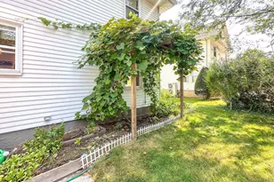 35 Reedsdale Rd, Milton, MA 02186 - Photo 37