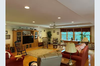 77 Newton, Greenfield, MA 01301 - Photo 5