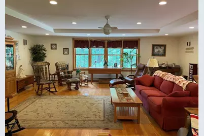 77 Newton, Greenfield, MA 01301 - Photo 3