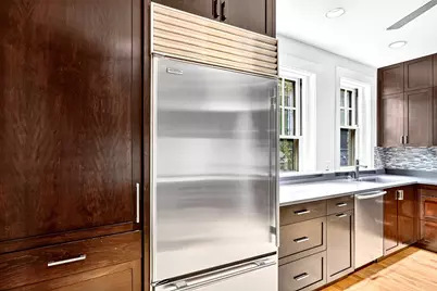 31 Linnaean St #2, Cambridge, MA 02138 - Photo 23