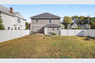 419 Hillside Ave, Holyoke, MA 01040 - Photo 37