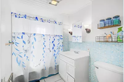 419 Hillside Ave, Holyoke, MA 01040 - Photo 21