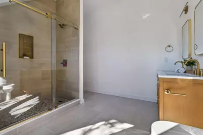 15 Clyde St #R, Somerville, MA 02145 - Photo 17