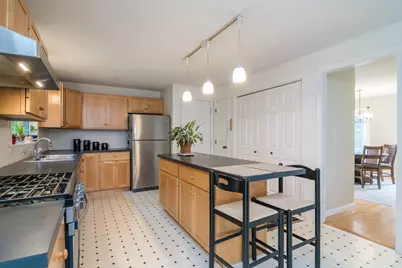 7 Emily Ln, Amherst, MA 01002 - Photo 11