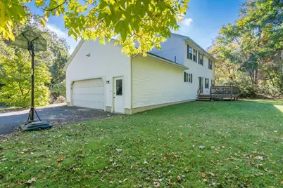 7 Emily Ln, Amherst, MA 01002 - Photo 5