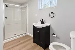 67 Thompson St, Springfield, MA 01109 - Photo 11
