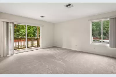330 Sunderland Rd #22, Worcester, MA 01604 - Photo 7