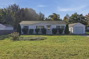 2 Kendell Ln, Salisbury, MA 01952 - Photo 1