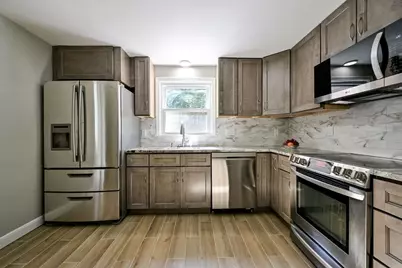 25 Neal St, Walpole, MA 02081 - Photo 9