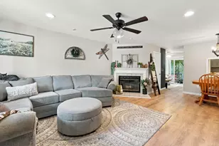 38 Walnut Cir, Merrimack, NH 03054 - Photo 3