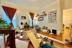 39 Benton Rd, Somerville, MA 02143 - Photo 11