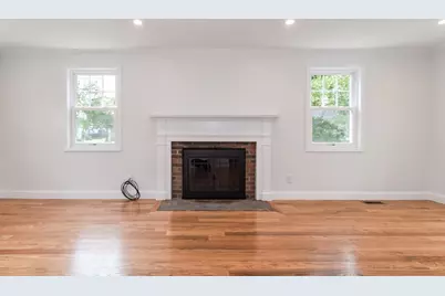 32 Centre St, Milton, MA 02186 - Photo 13