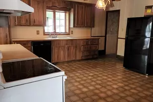 735 Newport Ave, Attleboro, MA 02703 - Photo 15