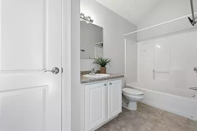 2A Auburn St #2A, Woburn, MA 01801 - Photo 17