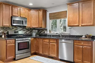 2a Auburn St, Woburn, MA 01801 - Photo 13