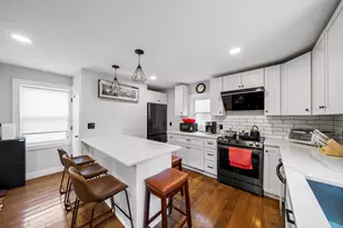 2 Stones Ct, Framingham, MA 01701 - Photo 1