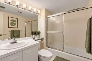 321 Place Ln, Woburn, MA 01801 - Photo 3