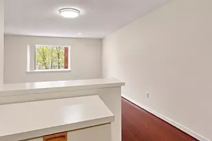 321 Place Ln, Woburn, MA 01801 - Photo 7