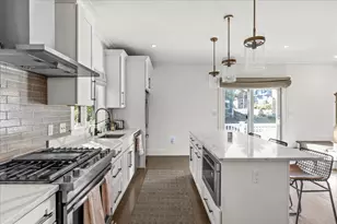 65 Ashland St, Boston, MA 02122 - Photo 7