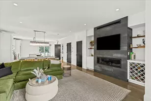 65 Ashland St, Boston, MA 02122 - Photo 3