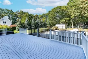 4 Hemlock Ln, Groveland, MA 01834 - Photo 35