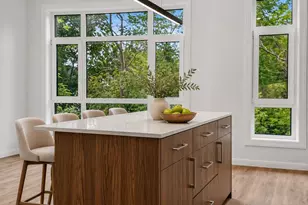 13 Warwick St, Somerville, MA 02145 - Photo 3