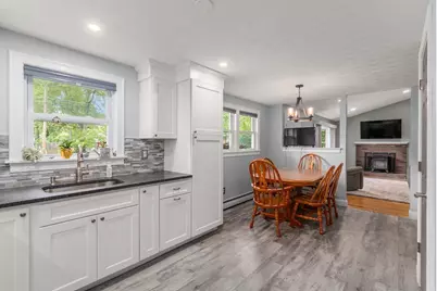 18 Julie Ave, Brockton, MA 02301 - Photo 5