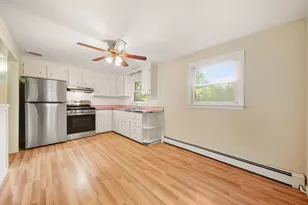 81 Berlin St, Dedham, MA 02026 - Photo 15