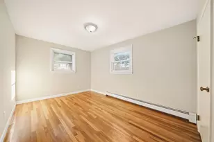 81 Berlin St, Dedham, MA 02026 - Photo 27