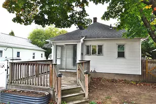 31 Barber St, Springfield, MA 01109 - Photo 11