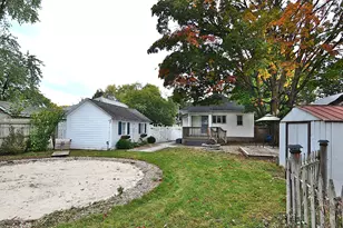 31 Barber St, Springfield, MA 01109 - Photo 7
