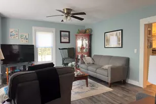 55 School St, Upton, MA 01568 - Photo 5