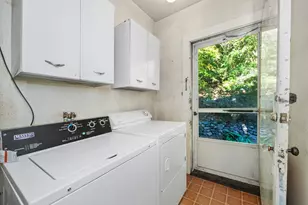 132 Beaumont Ave, Newton, MA 02460 - Photo 27