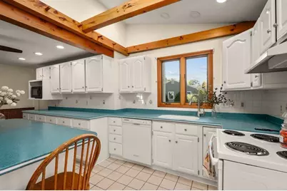 12 Allen Park Dr, Wilmington, MA 01887 - Photo 13