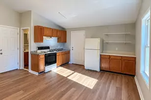 264 Union St, Fall River, MA 02721 - Photo 5
