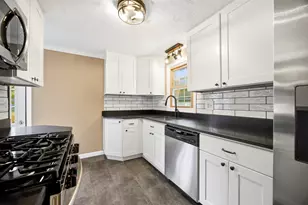 114 Leatherleaf Dr, Springfield, MA 01109 - Photo 9