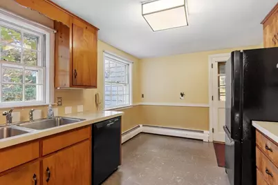 60 Lantern Ln, Stow, MA 01775 - Photo 11