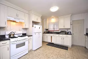 723 Plymouth St, East Bridgewater, MA 02333 - Photo 3