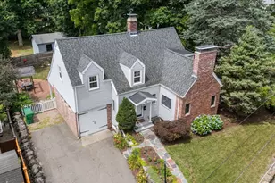 94 Grove St, Medford, MA 02155 - Photo 9