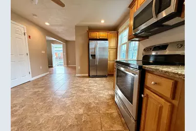 17 Raymond St, East Providence, RI 02914 - Photo 7