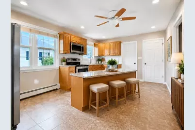 17 Raymond St, East Providence, RI 02914 - Photo 5