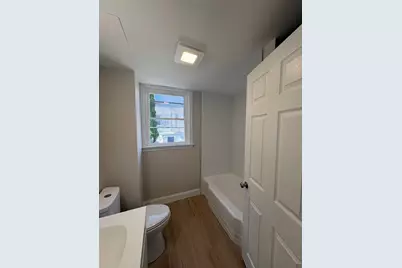 201 Wade St, Fall River, MA 02721 - Photo 9