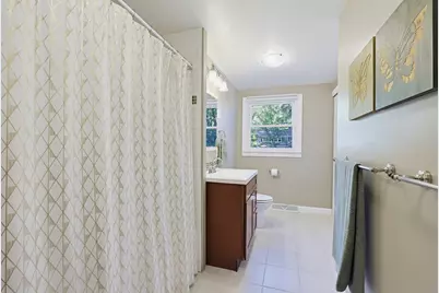 38 Ledgewood Rd, Framingham, MA 01701 - Photo 27