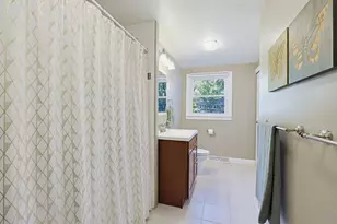 38 Ledgewood Rd, Framingham, MA 01701 - Photo 27