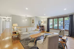 38 Ledgewood Rd, Framingham, MA 01701 - Photo 17