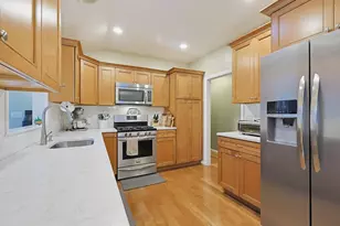 38 Ledgewood Rd, Framingham, MA 01701 - Photo 13