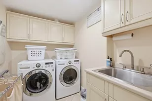38 Ledgewood Rd, Framingham, MA 01701 - Photo 33
