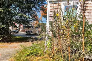 1118 Pleasant St, Bridgewater, MA 02324 - Photo 33